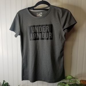 Women's Size XS Under Amour Heat Gear Shirt